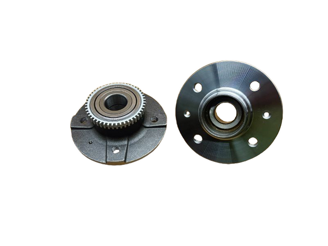 10531030 / RM931118 / As rodas traseiras de Roewe Clever.