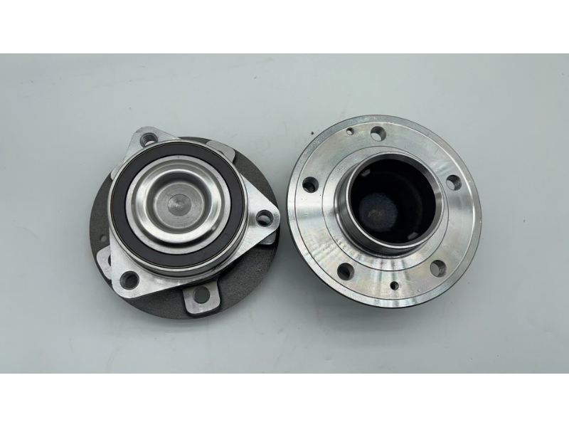 DY10-350101001 / RM931022 / As rodas dianteiras de Dayun Yuanzhi M1.