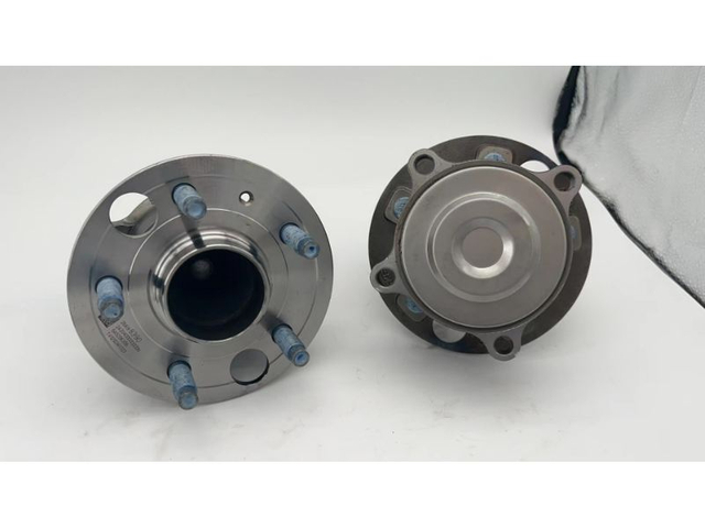 26698390 / RM931004 / As rodas traseiras do Buick Encore (2019 e mais tarde)