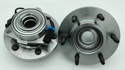 515093 SP550311 / RM930981 / As rodas dianteiras do Hummer H3 (2006-2008)