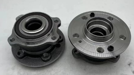 1673340300 / rm931033 / as rodas dianteiras da versão de tração nas quatro rodas do Mercedes-Benz W167
