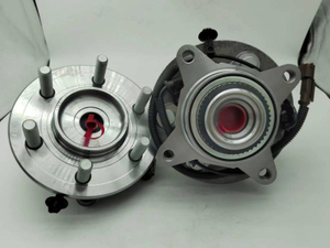 515177 / RM930947 / As rodas dianteiras do Ford F - 150 Raptor de 2018 Raptor - Wheel - Drive.